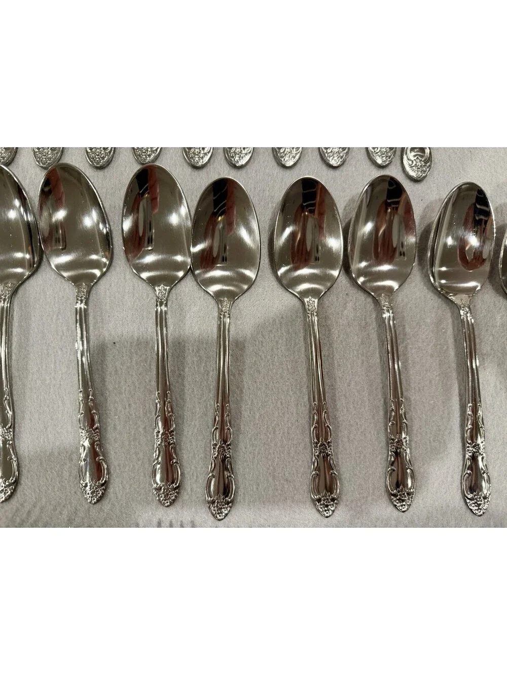 Oneidacraft Stainless Flatware Venus Set Of 57 Pieces EUC
